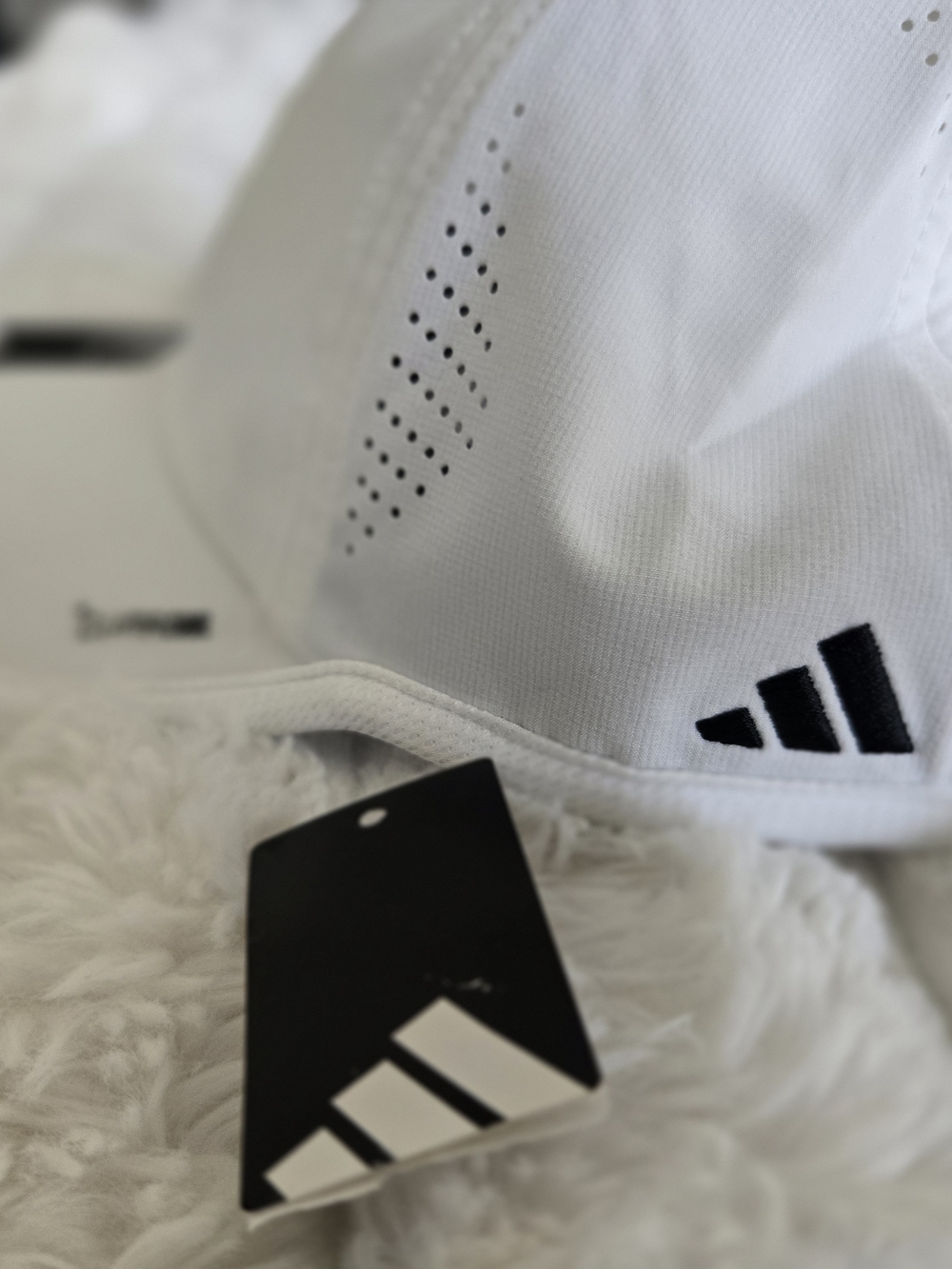 Adidas Men’s White Performance Baseball Cap - Picture 4 of 9